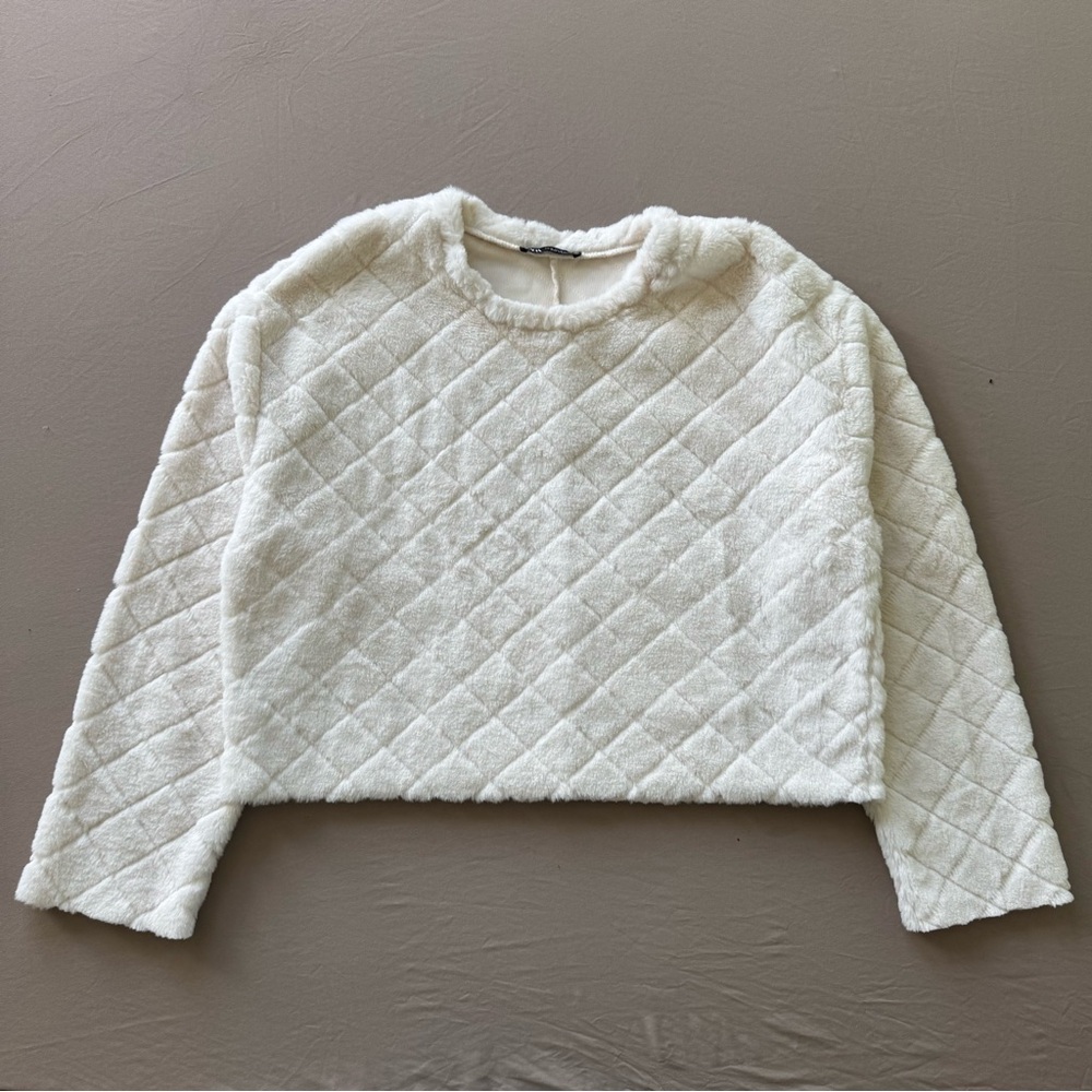 Zara Crop Quilted Faux Fur Sweater - Picture 2 of 12